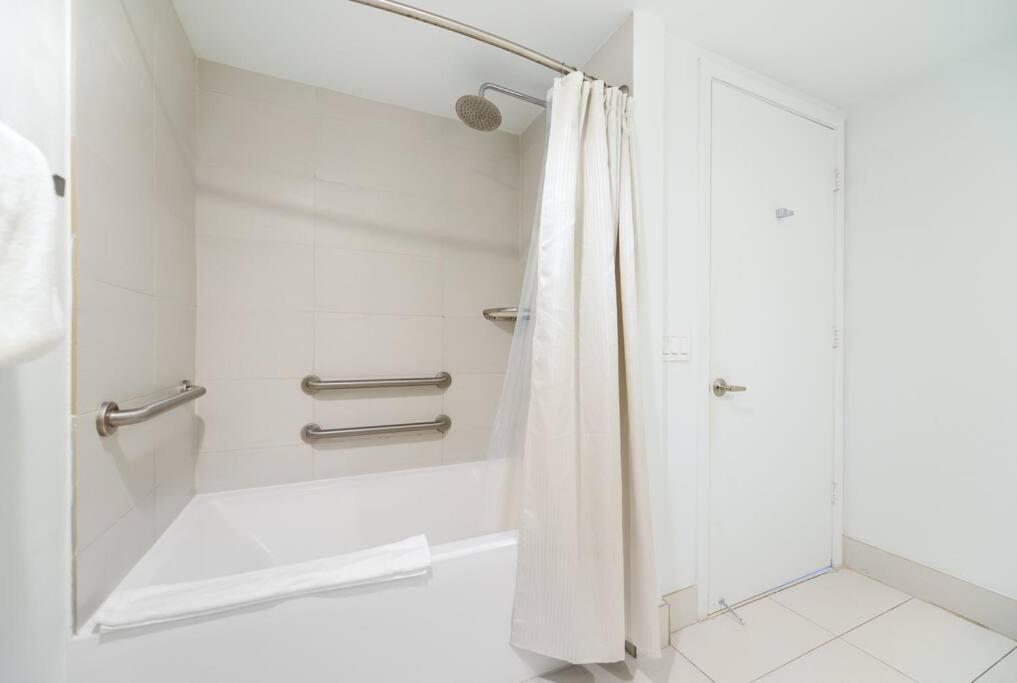 Awesome 2Br Condo Beachwalk Resort 할렌데일비치 외부 사진
